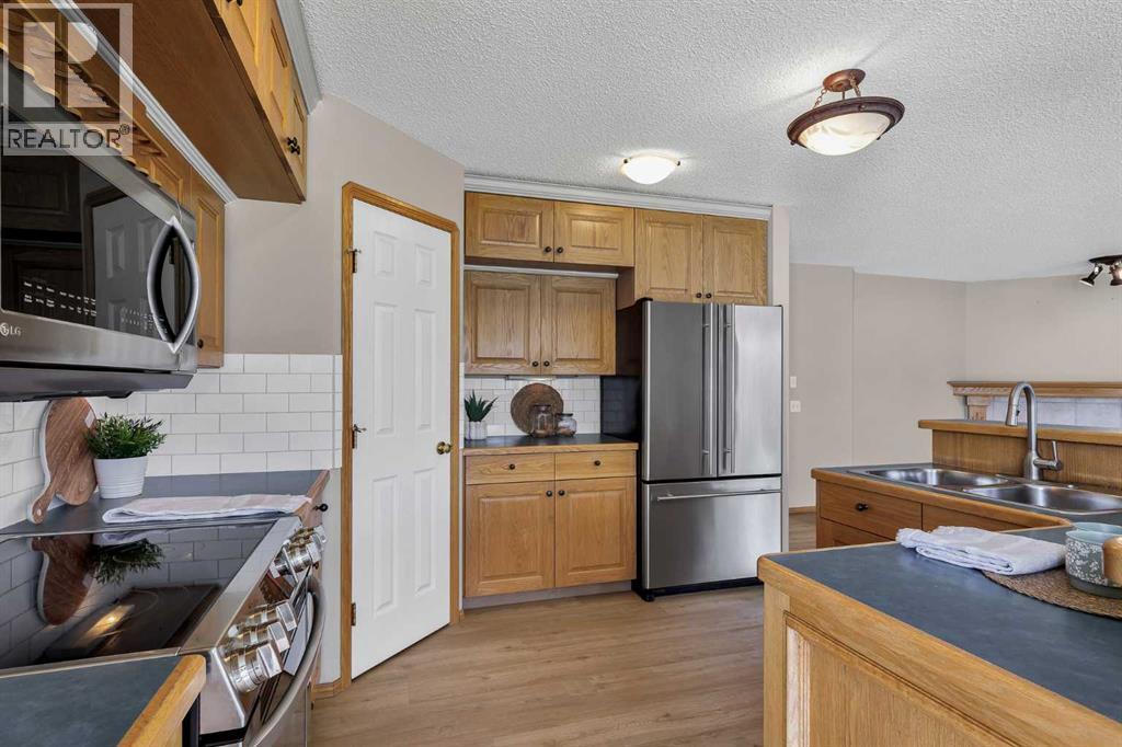 249 Scotia Point NW, Calgary, Alberta  T3L 2B1 - Photo 17 - A2329043