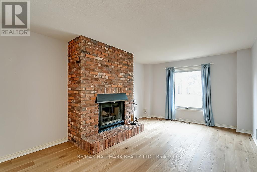1361 Monks Passage, Oakville, Ontario  L6M 1K7 - Photo 10 - W13610318