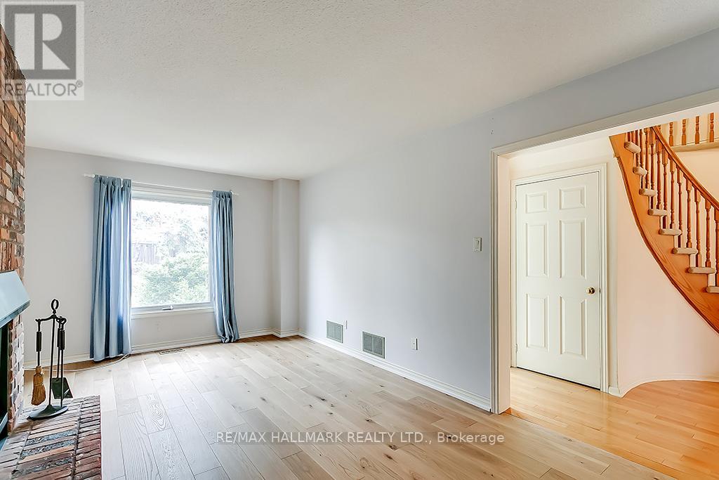 1361 Monks Passage, Oakville, Ontario  L6M 1K7 - Photo 9 - W13610318