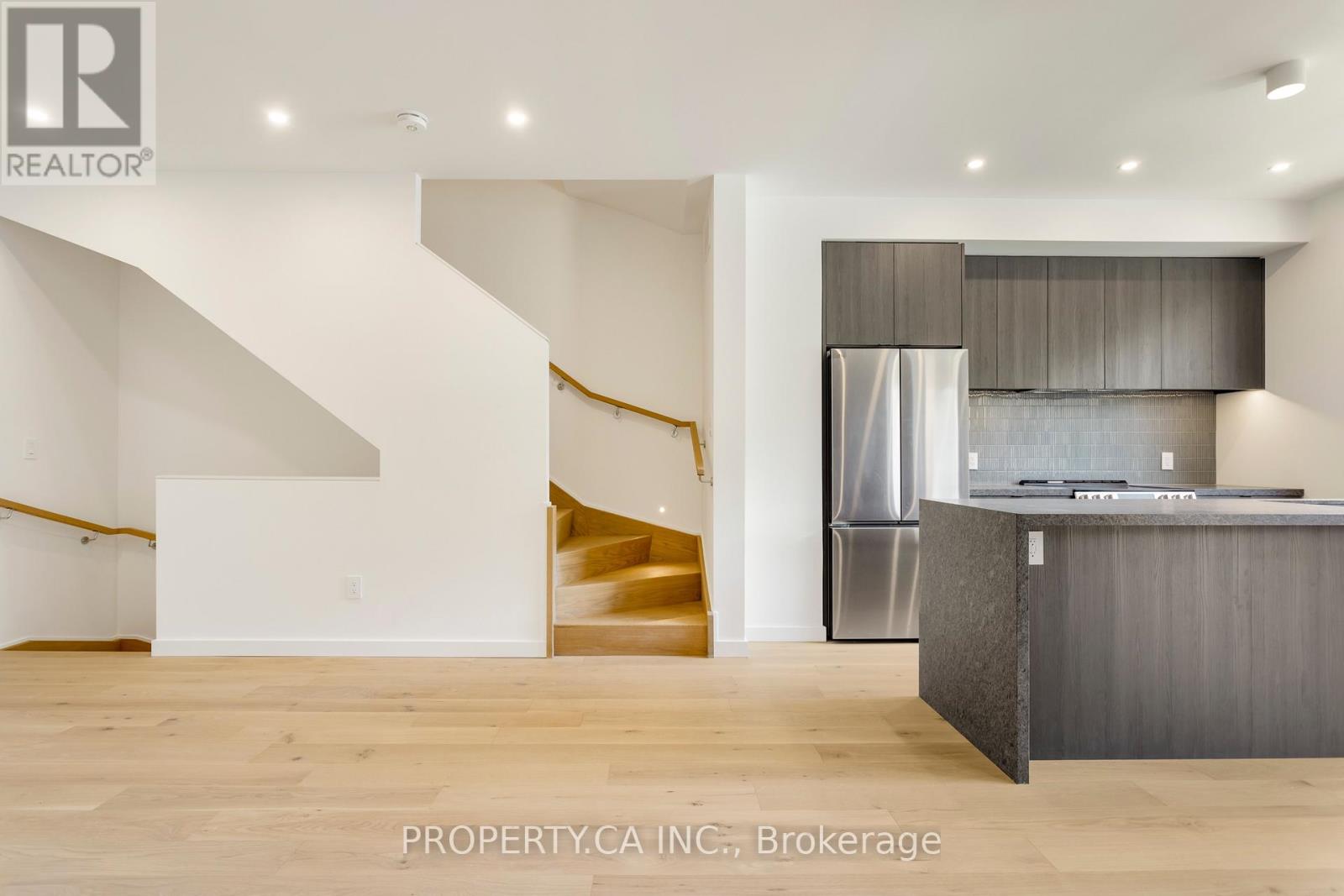 Unit #1 - 301 Keele Street, Toronto, Ontario  M6P 2K5 - Photo 12 - W13610324