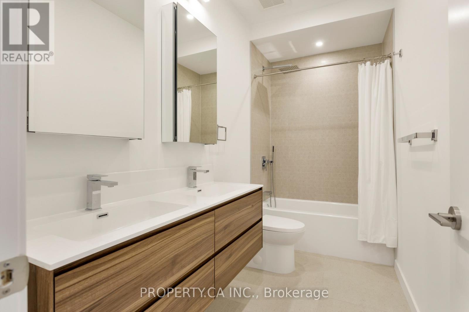 Unit #1 - 301 Keele Street, Toronto, Ontario  M6P 2K5 - Photo 14 - W13610324
