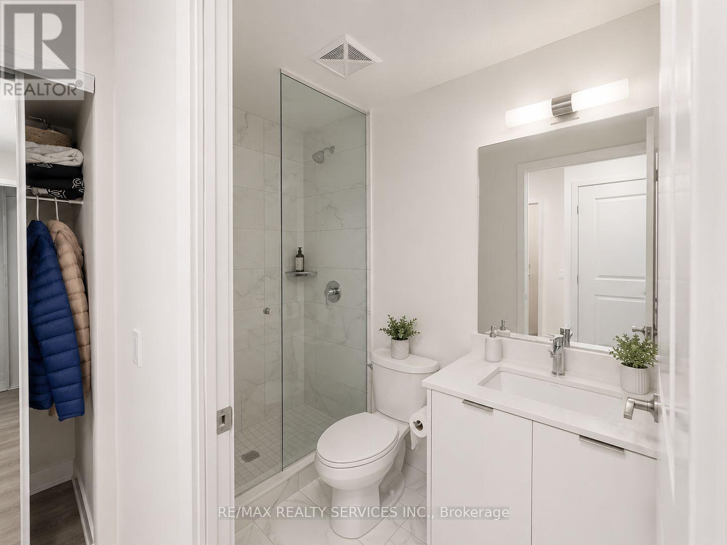 2108 - 202 Burnhamthorpe Road E, Mississauga, Ontario  L5A 0B2 - Photo 5 - W13610360