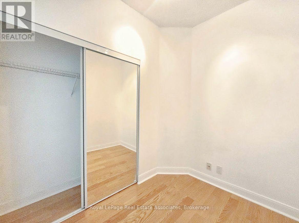 1704 - 80 Absolute Avenue, Mississauga, Ontario  L4Z 0A5 - Photo 10 - W13610400
