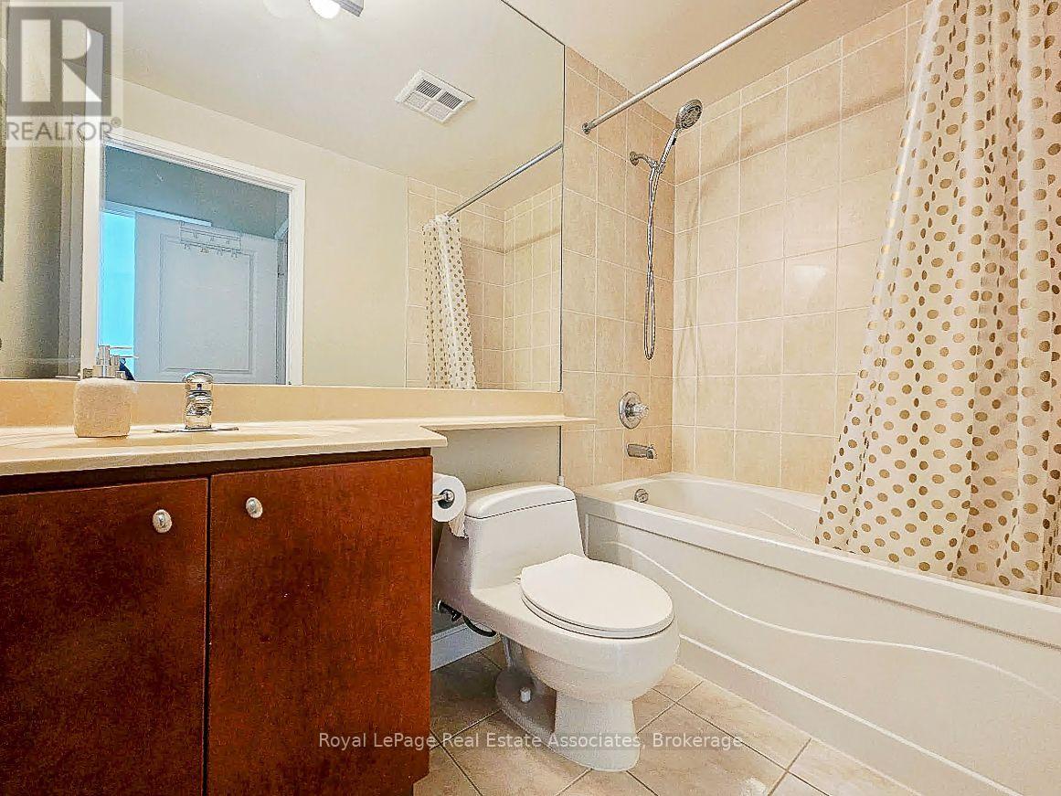 1704 - 80 Absolute Avenue, Mississauga, Ontario  L4Z 0A5 - Photo 13 - W13610400