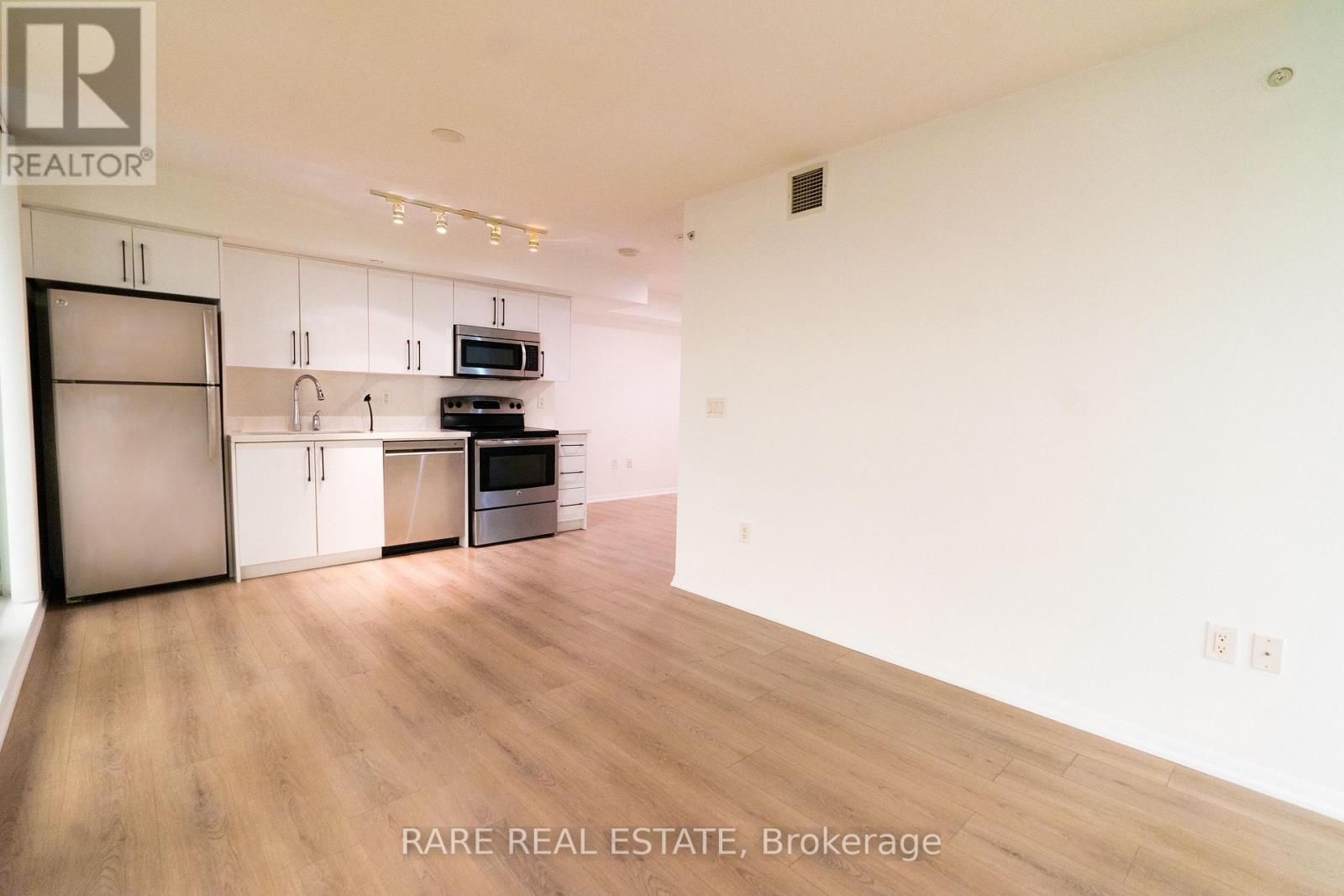1007 - 830 LAWRENCE AVENUE W, Toronto, Ontario