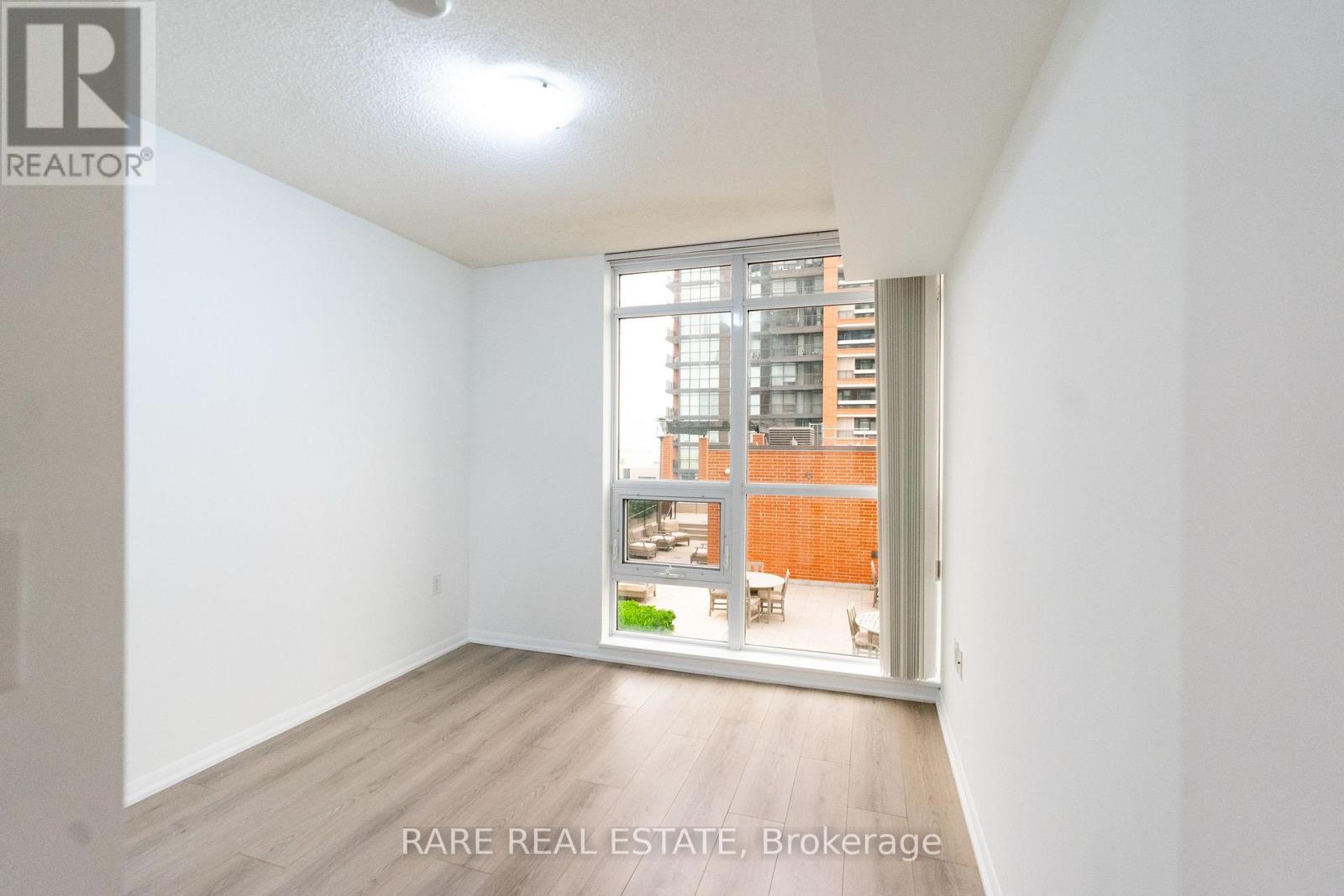 1007 - 830 Lawrence Avenue W, Toronto, Ontario  M6A 0B6 - Photo 3 - W13610410