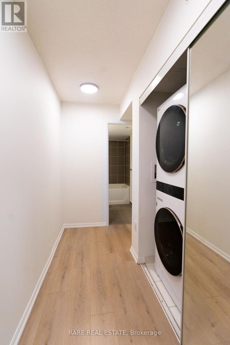1007 - 830 Lawrence Avenue W, Toronto, Ontario  M6A 0B6 - Photo 6 - W13610410