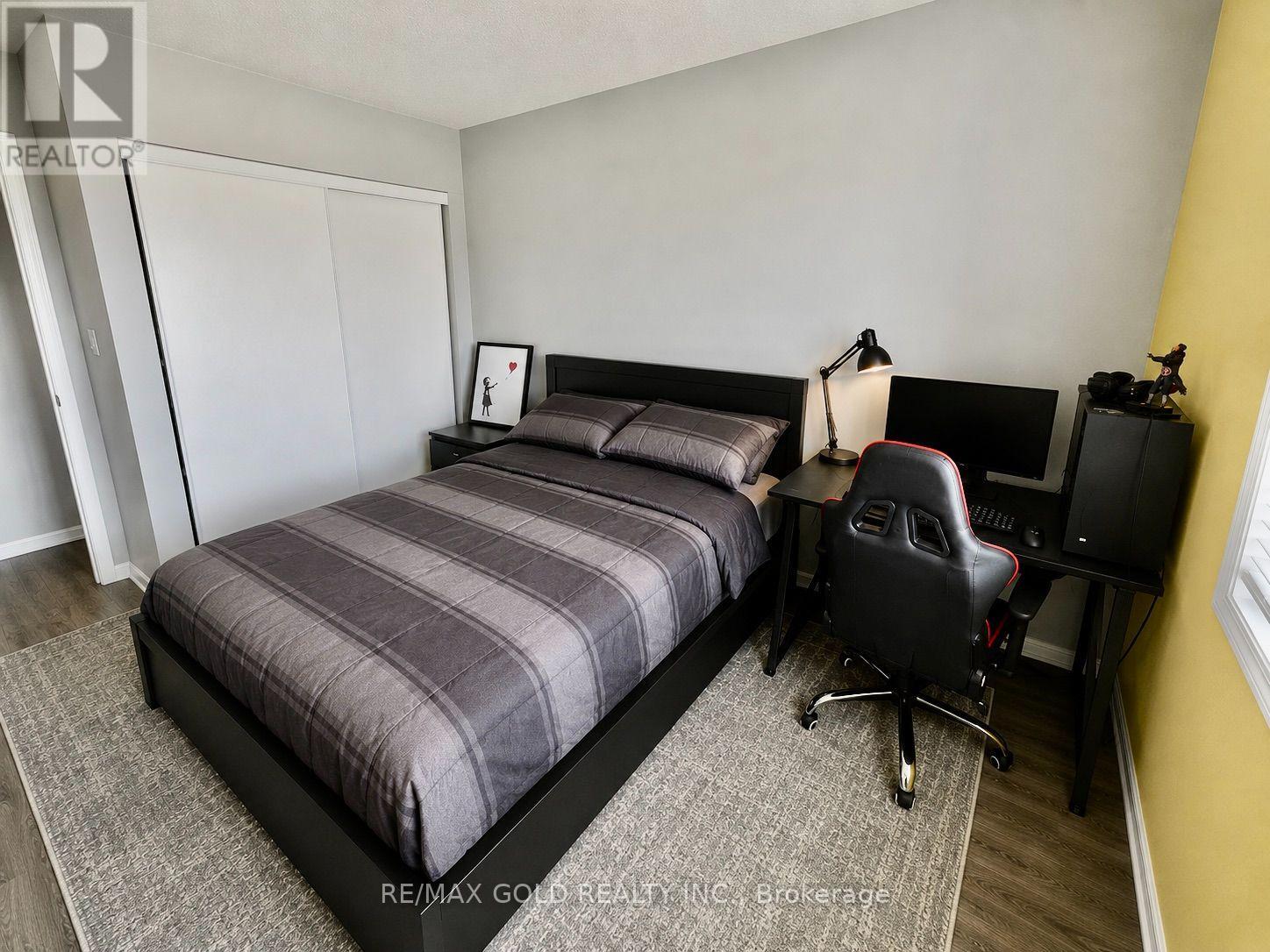 1061 Nadalin Heights, Milton, Ontario  L9T 8H3 - Photo 16 - W13610434