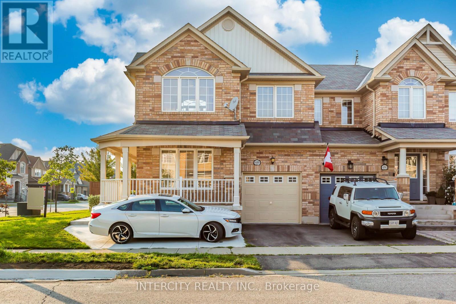 689 Ambroise Crescent N, Milton, Ontario  L9T 0M4 - Photo 4 - W13610488