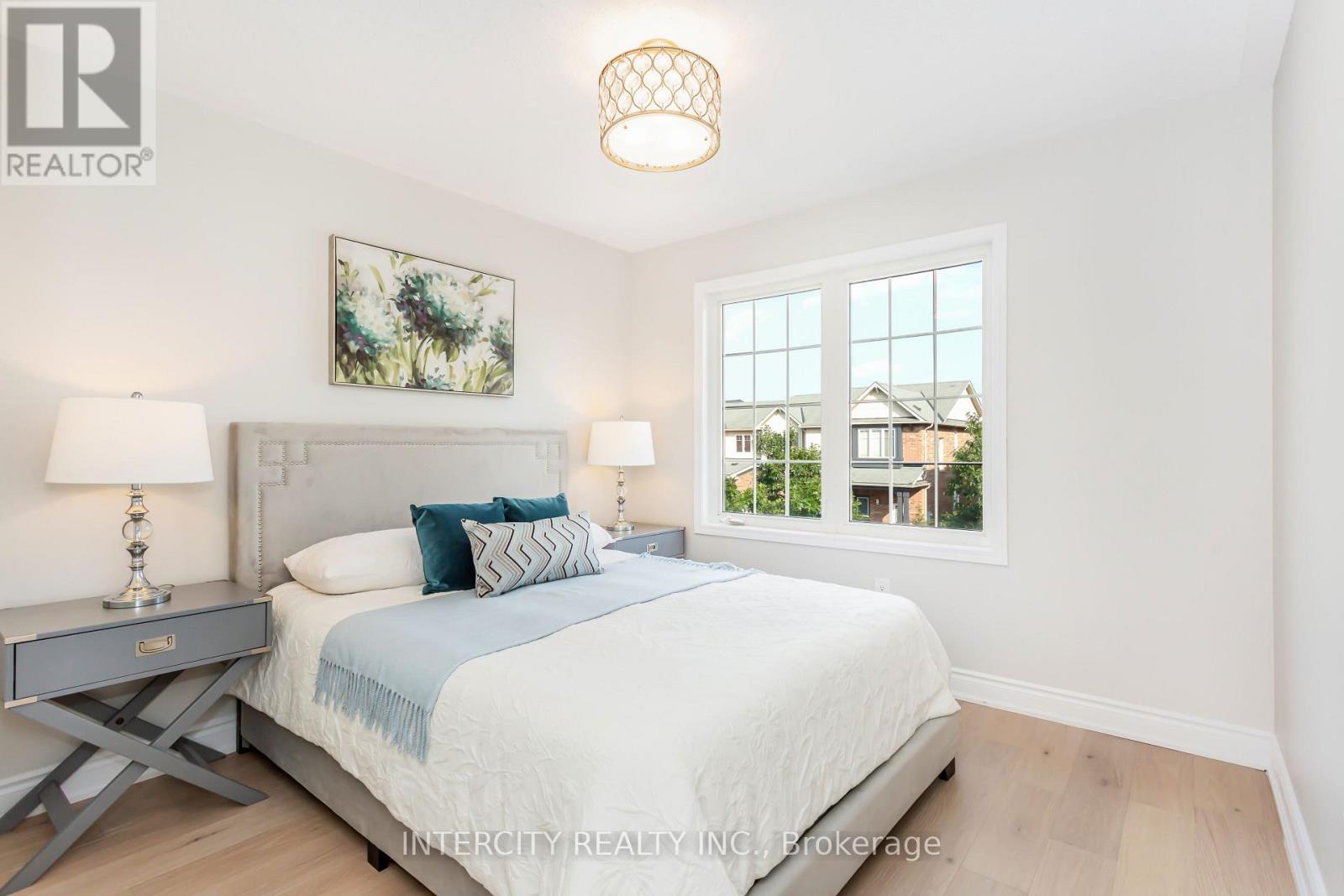 689 Ambroise Crescent N, Milton, Ontario  L9T 0M4 - Photo 40 - W13610488