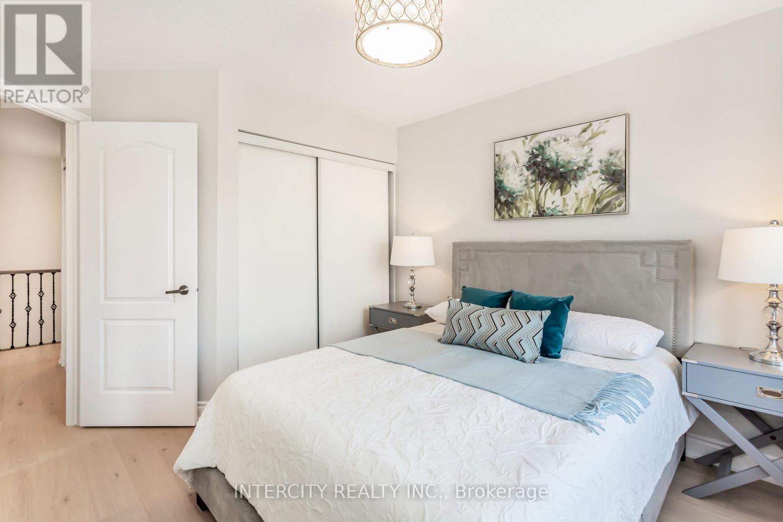 689 Ambroise Crescent N, Milton, Ontario  L9T 0M4 - Photo 41 - W13610488
