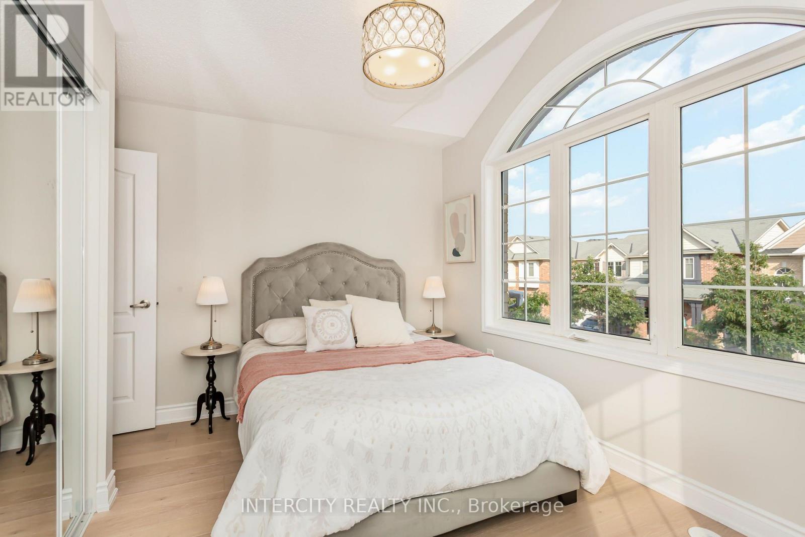 689 Ambroise Crescent N, Milton, Ontario  L9T 0M4 - Photo 42 - W13610488