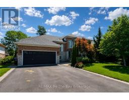 121 ROYAL BEECH DRIVE, Wasaga Beach, Ontario