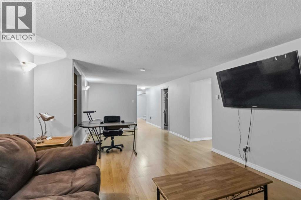 18 Clark Crescent, Fort Mcmurray, Alberta  T9H 1M8 - Photo 19 - A2326402