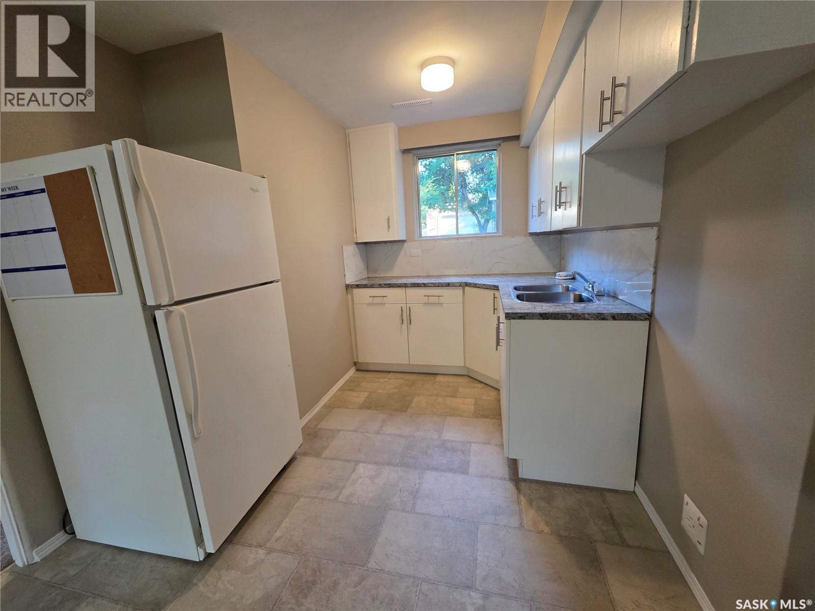 1422 Crawford Avenue, Swift Current, Saskatchewan  S9H 1E9 - Photo 16 - SK043811