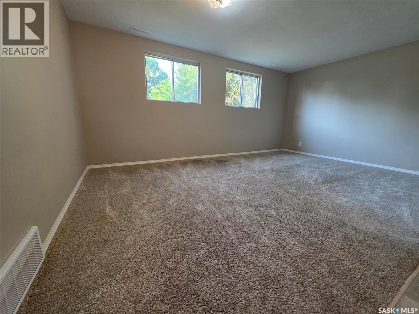 1422 Crawford Avenue, Swift Current, Saskatchewan  S9H 1E9 - Photo 19 - SK043811