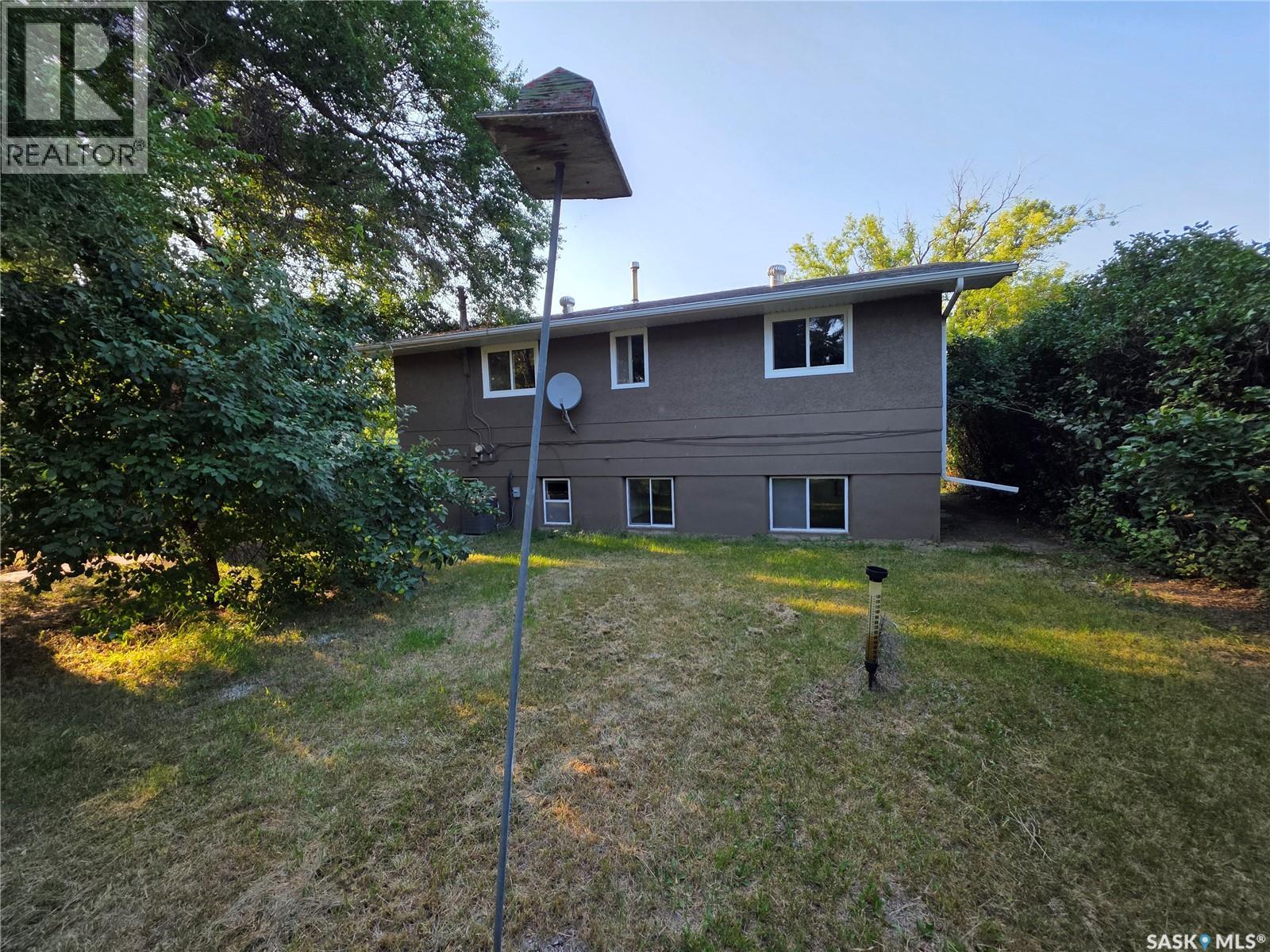 1422 Crawford Avenue, Swift Current, Saskatchewan  S9H 1E9 - Photo 24 - SK043811