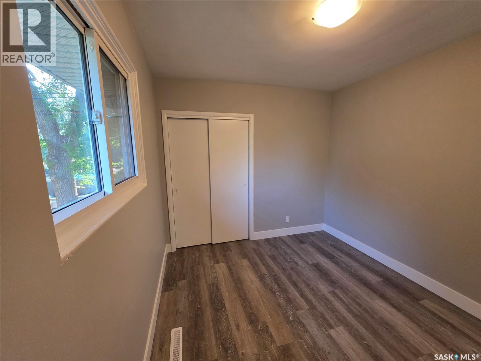 1422 Crawford Avenue, Swift Current, Saskatchewan  S9H 1E9 - Photo 7 - SK043811