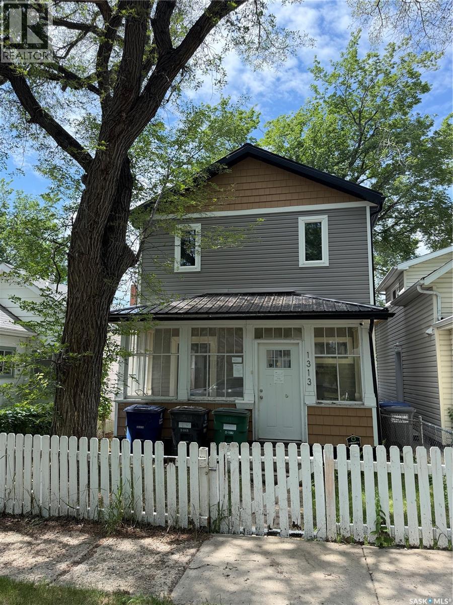 1313 G AVENUE N, Saskatoon, Saskatchewan