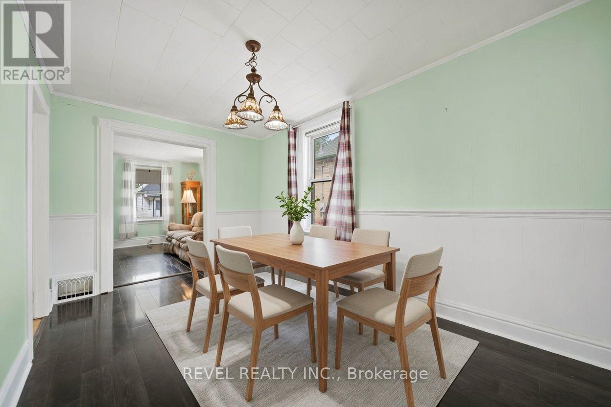 7 Maple Street, St. Thomas, Ontario  N5R 1Y8 - Photo 7 - X13610538