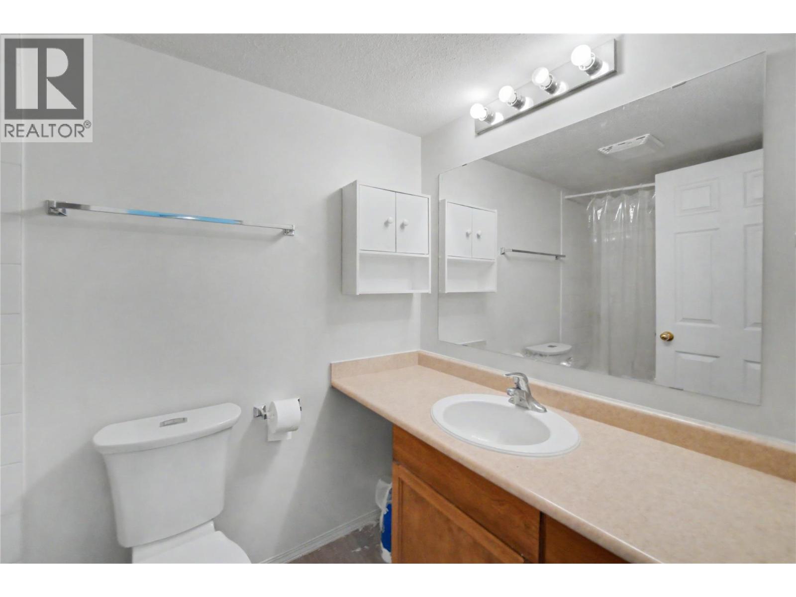 640 3 Street SW Unit# 406, Salmon Arm, British Columbia  V1E 2R3 - Photo 18 - 10390814