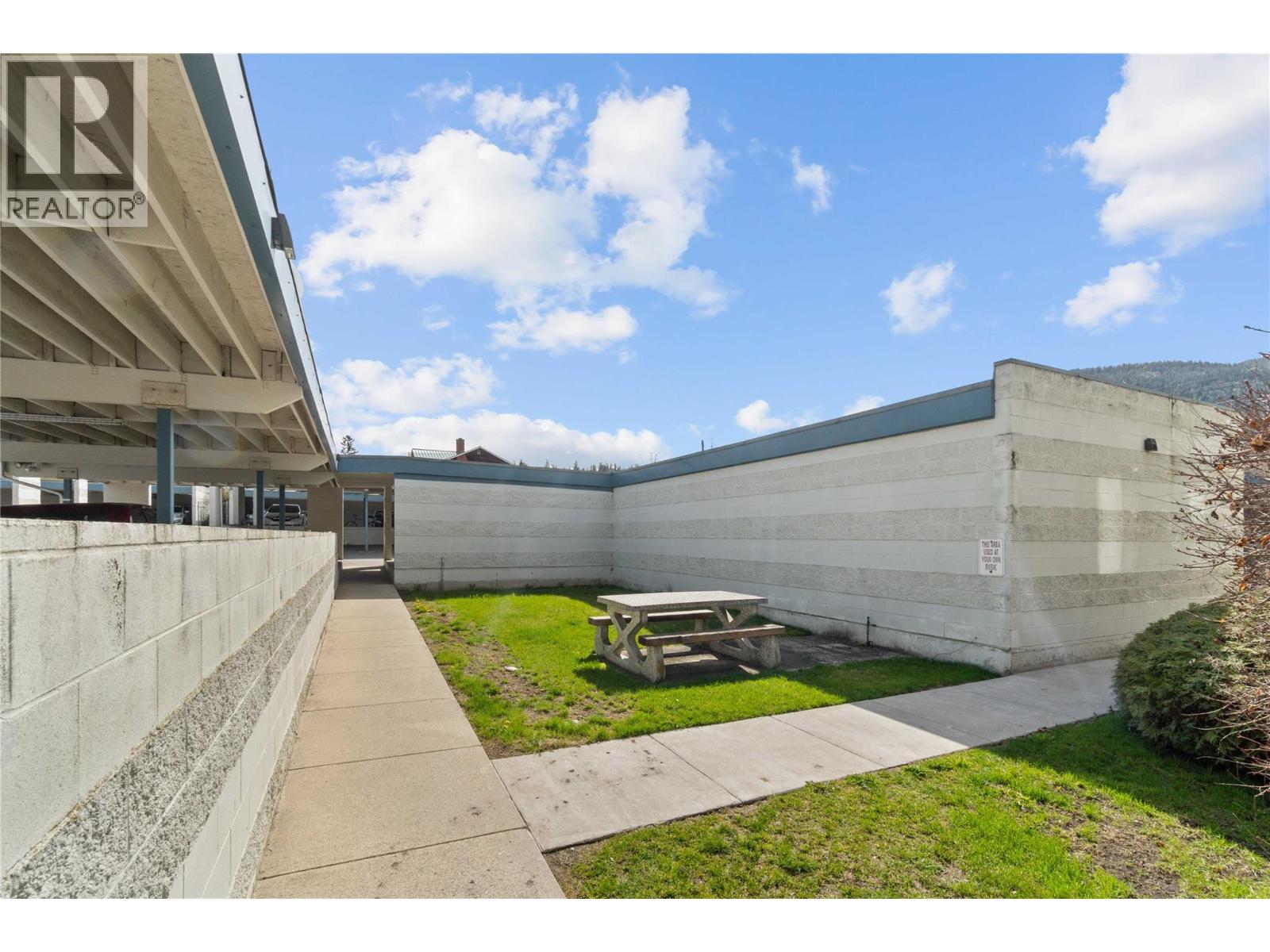 640 3 Street SW Unit# 406, Salmon Arm, British Columbia  V1E 2R3 - Photo 29 - 10390814
