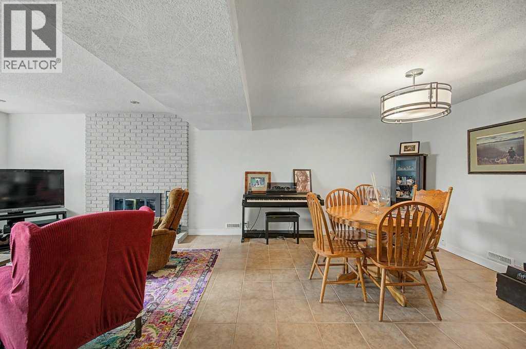 623 Cantrell Place Sw, Calgary, Alberta  T2W 2E5 - Photo 14 - A2326398