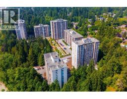 705 2008 FULLERTON AVENUE, North Vancouver, British Columbia