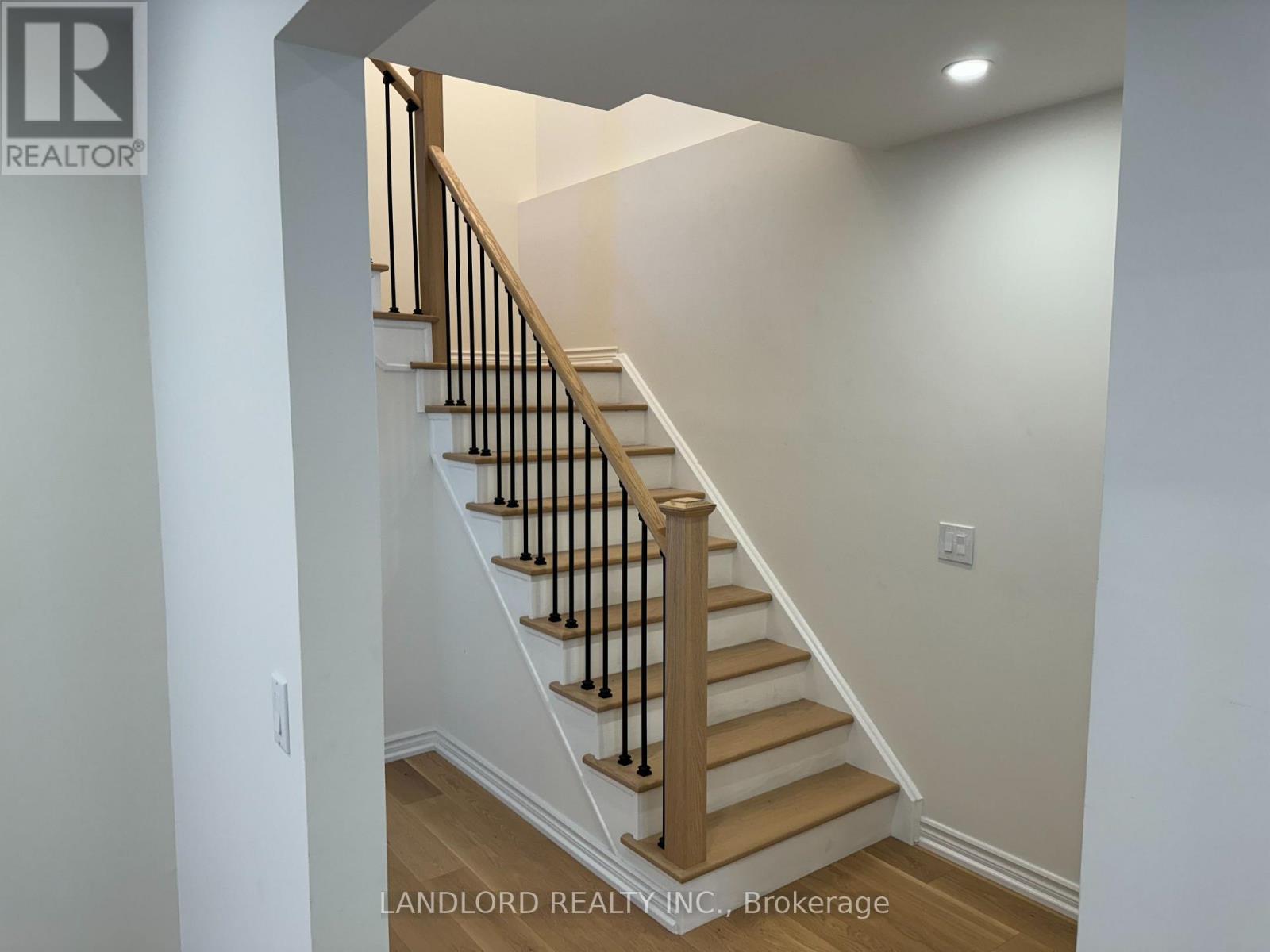 19 Vanessa Road, Markham, Ontario  L3R 4W1 - Photo 17 - N13610542