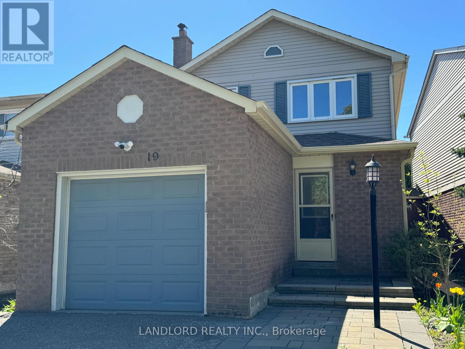 19 Vanessa Road, Markham, Ontario  L3R 4W1 - Photo 3 - N13610542