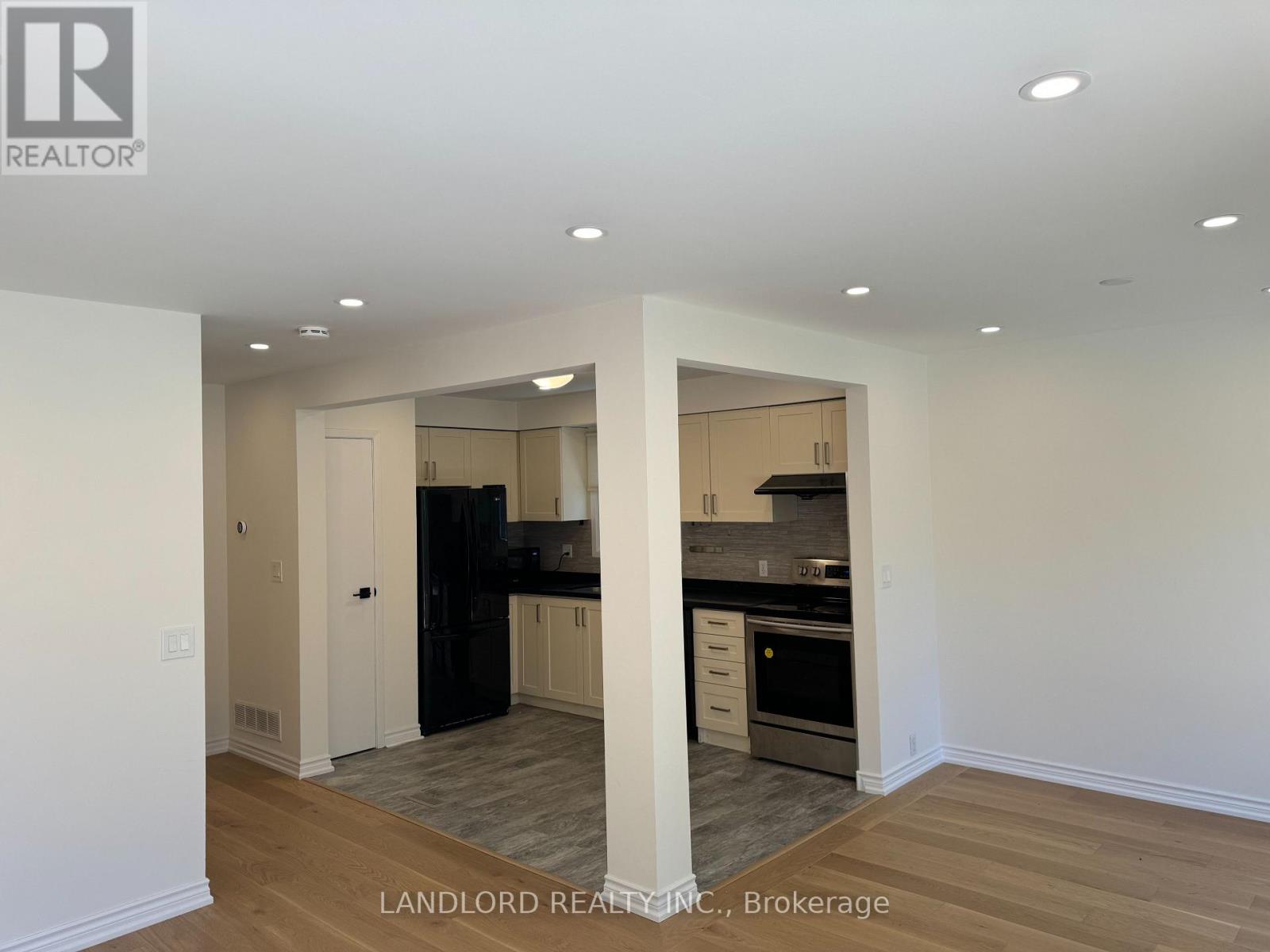 19 Vanessa Road, Markham, Ontario  L3R 4W1 - Photo 6 - N13610542