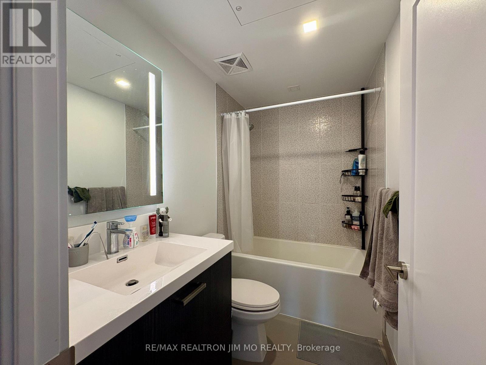1212 - 50 Mccaul Street, Toronto, Ontario  M5T 1V9 - Photo 8 - C13607802