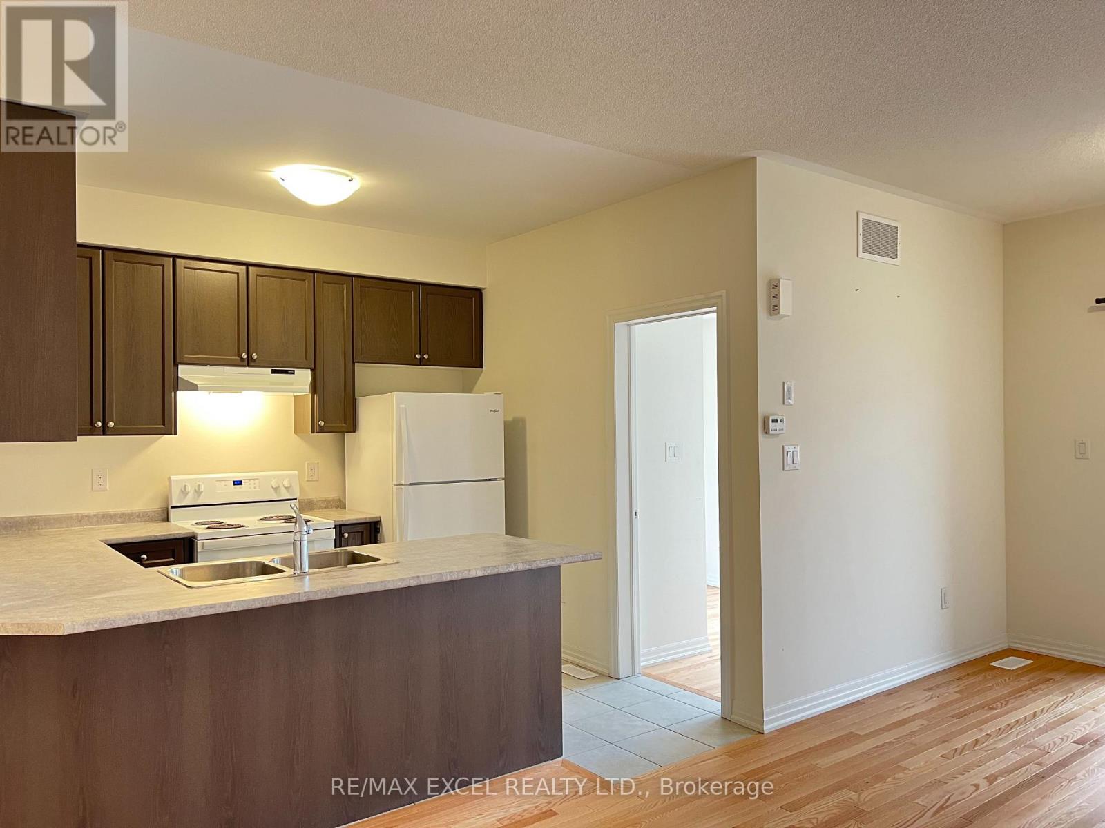 251 Vivant Street, Newmarket, Ontario  L3X 0K9 - Photo 13 - N13535138