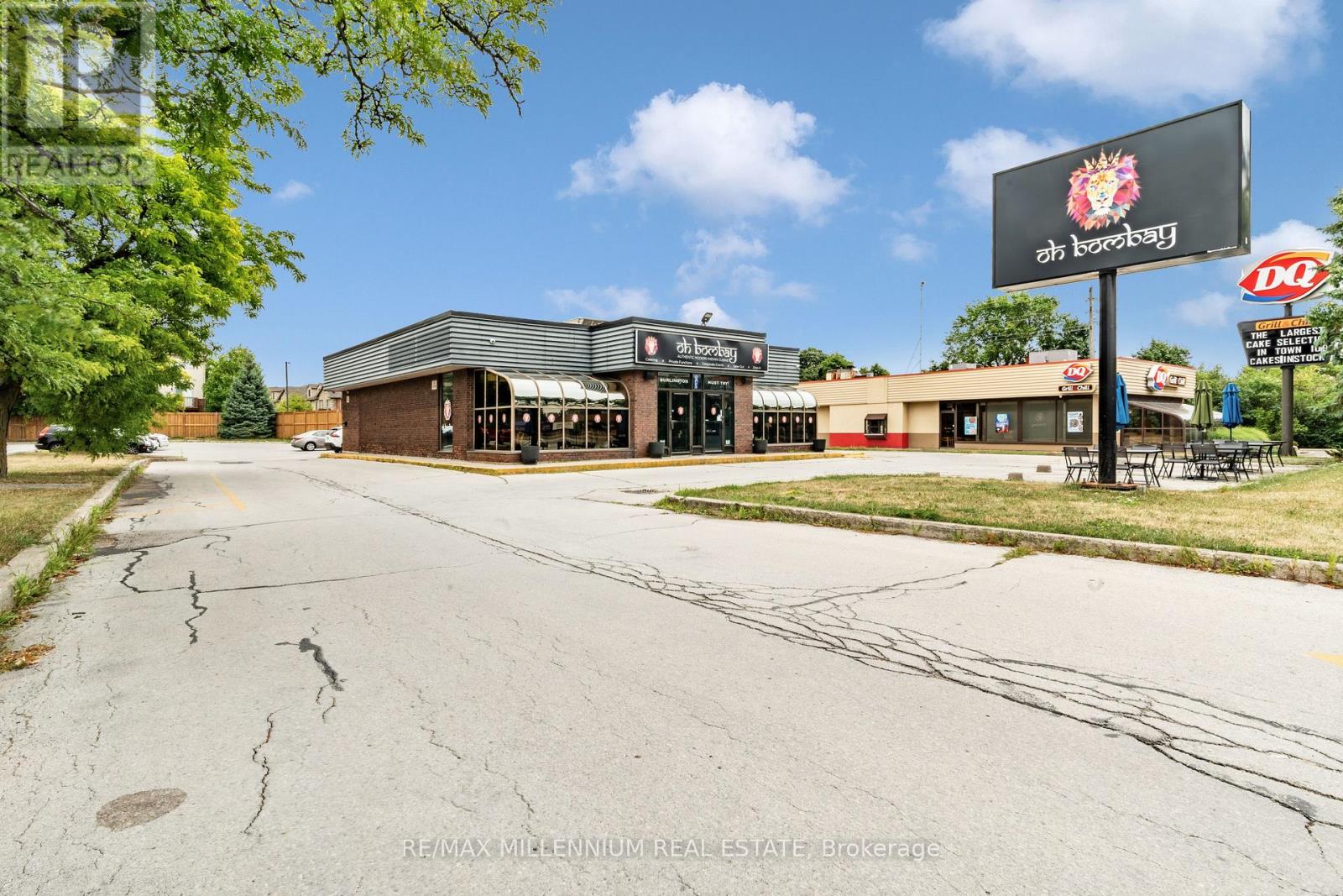671 Appleby Line, Burlington, Ontario  L7L 2Y5 - Photo 3 - W13610536