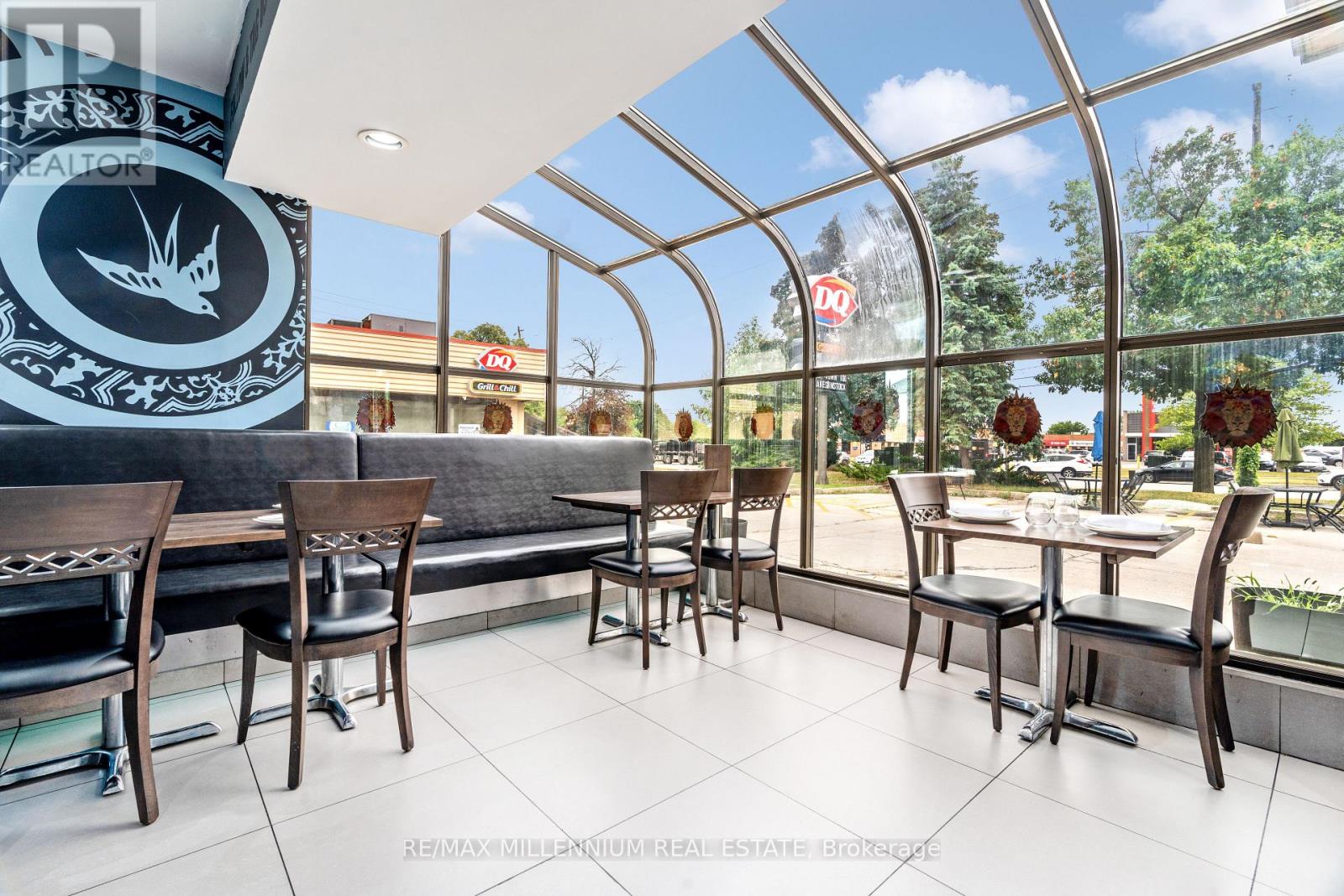 671 Appleby Line, Burlington, Ontario  L7L 2Y5 - Photo 8 - W13610536