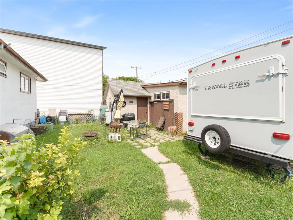 227 Forrest Avenue, Winnipeg, Manitoba R2V 1J9 - Photo 30 - 202618675