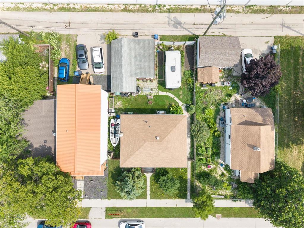 227 Forrest Avenue, Winnipeg, Manitoba R2V 1J9 - Photo 35 - 202618675