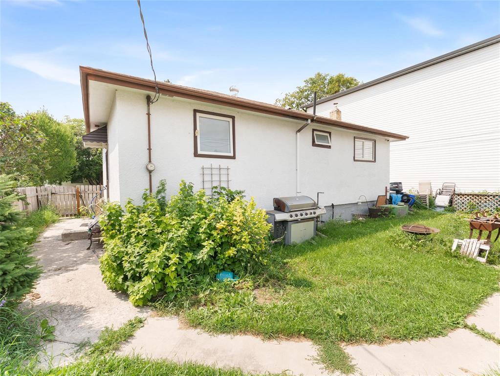 227 Forrest Avenue, Winnipeg, Manitoba R2V 1J9 - Photo 36 - 202618675