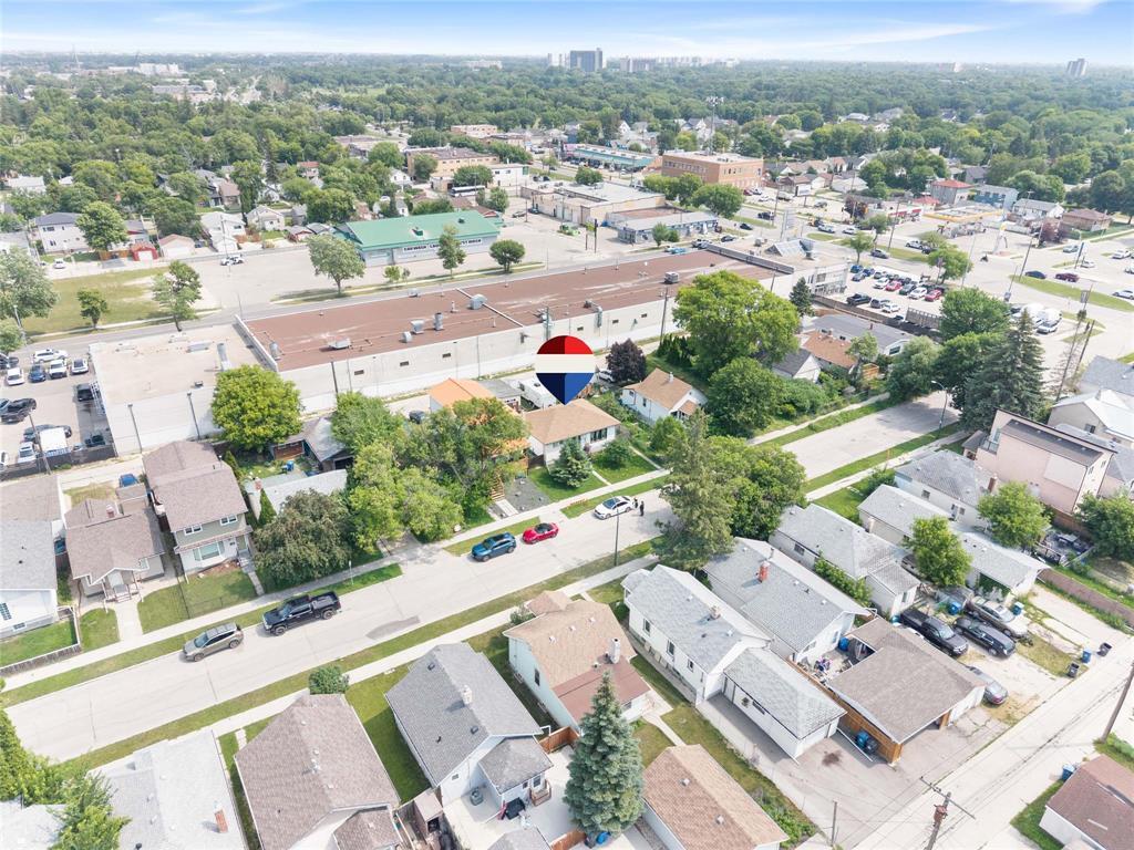 227 Forrest Avenue, Winnipeg, Manitoba R2V 1J9 - Photo 38 - 202618675