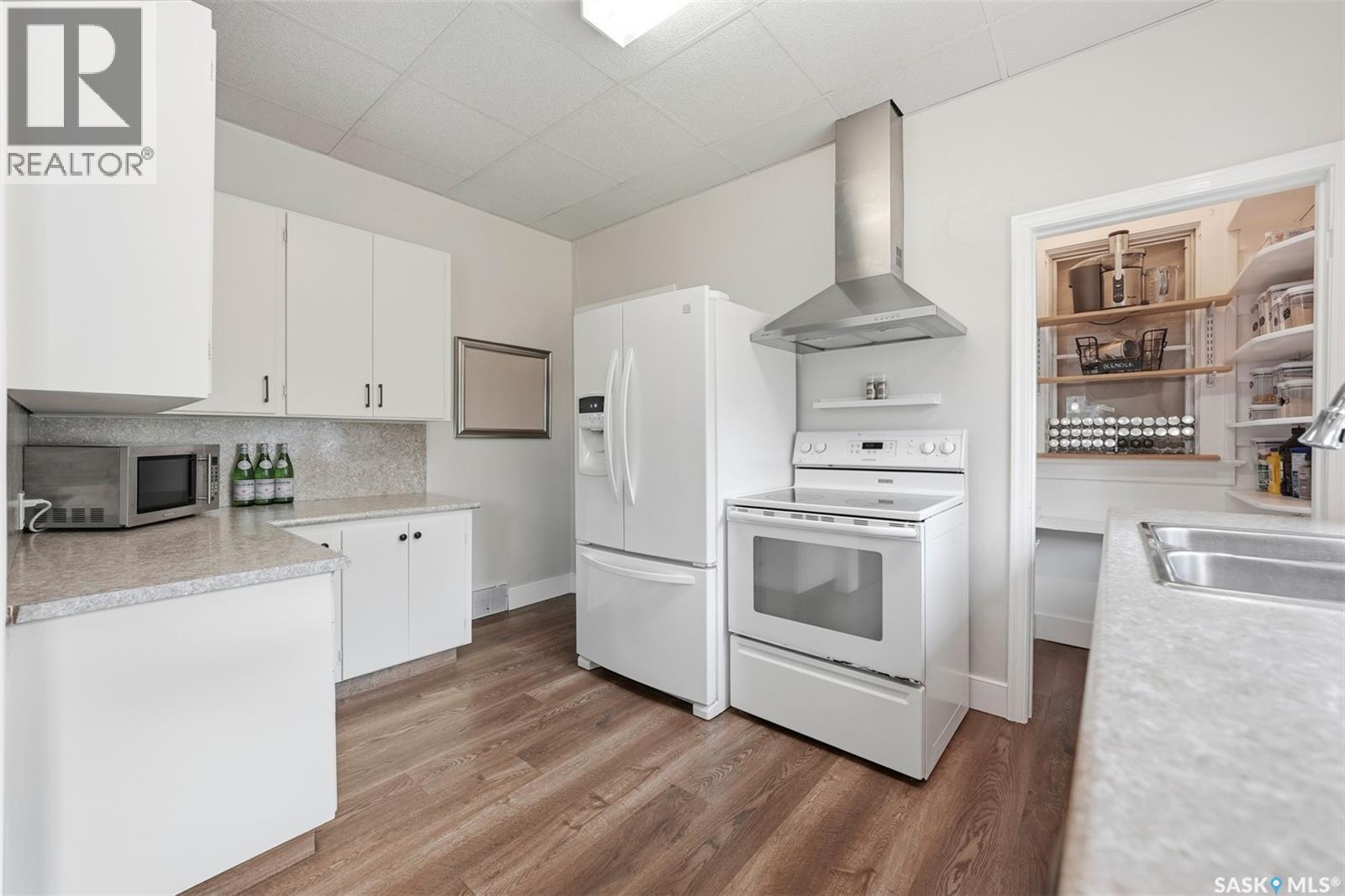 627 9th Avenue N, Saskatoon, Saskatchewan  S7K 2Y6 - Photo 13 - SK043767