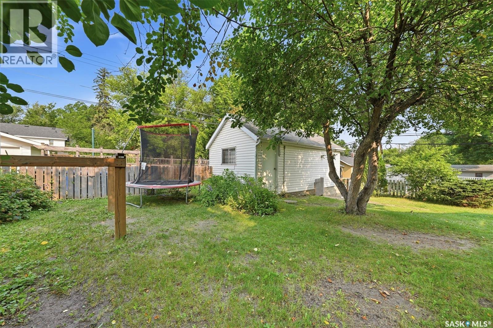 627 9th Avenue N, Saskatoon, Saskatchewan  S7K 2Y6 - Photo 45 - SK043767