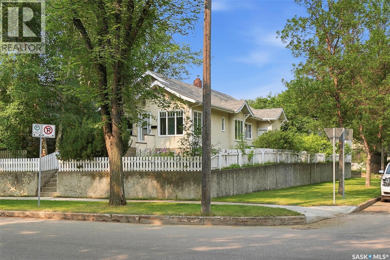 627 9th Avenue N, Saskatoon, Saskatchewan  S7K 2Y6 - Photo 53 - SK043767
