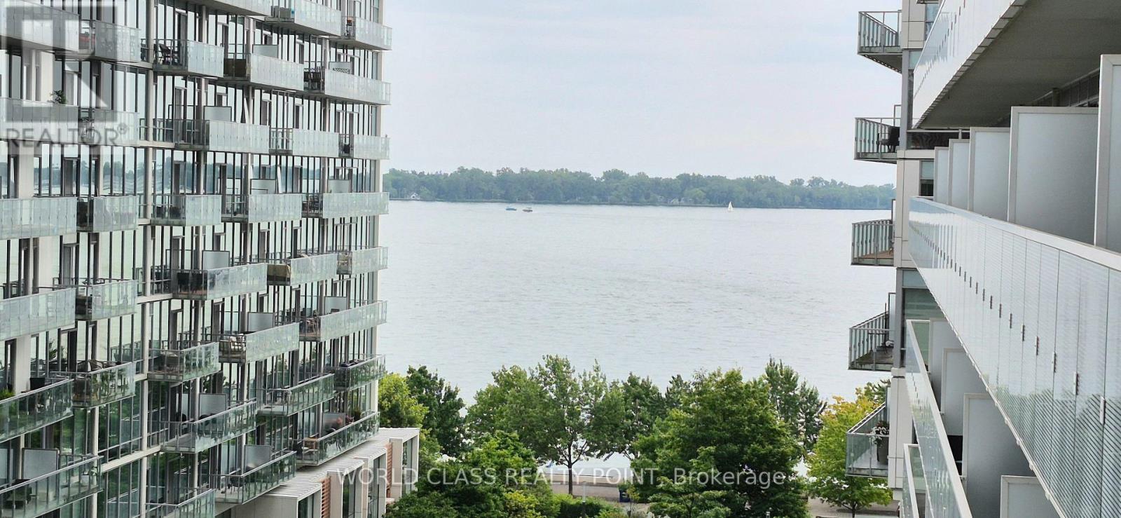 724 - 15 Queens Quay E, Toronto, Ontario  M5E 0C5 - Photo 2 - C13610614