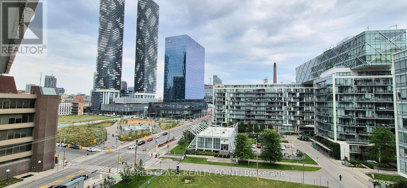 724 - 15 Queens Quay E, Toronto, Ontario  M5E 0C5 - Photo 3 - C13610614