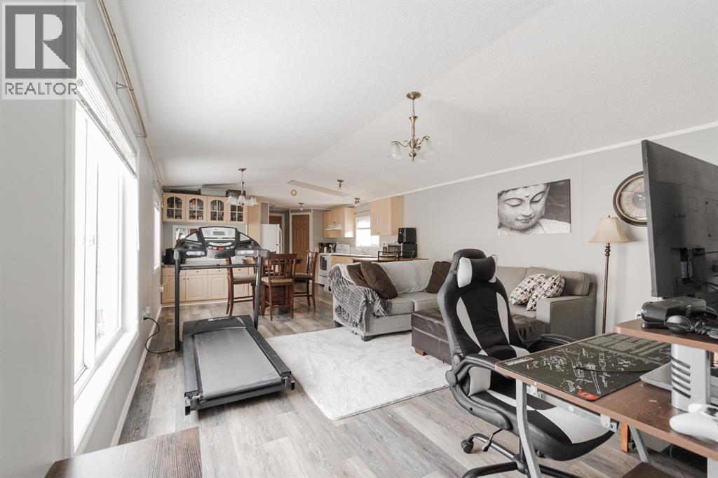 167 Grant Way, Fort Mcmurray, Alberta  T9H 5J3 - Photo 3 - A2307182