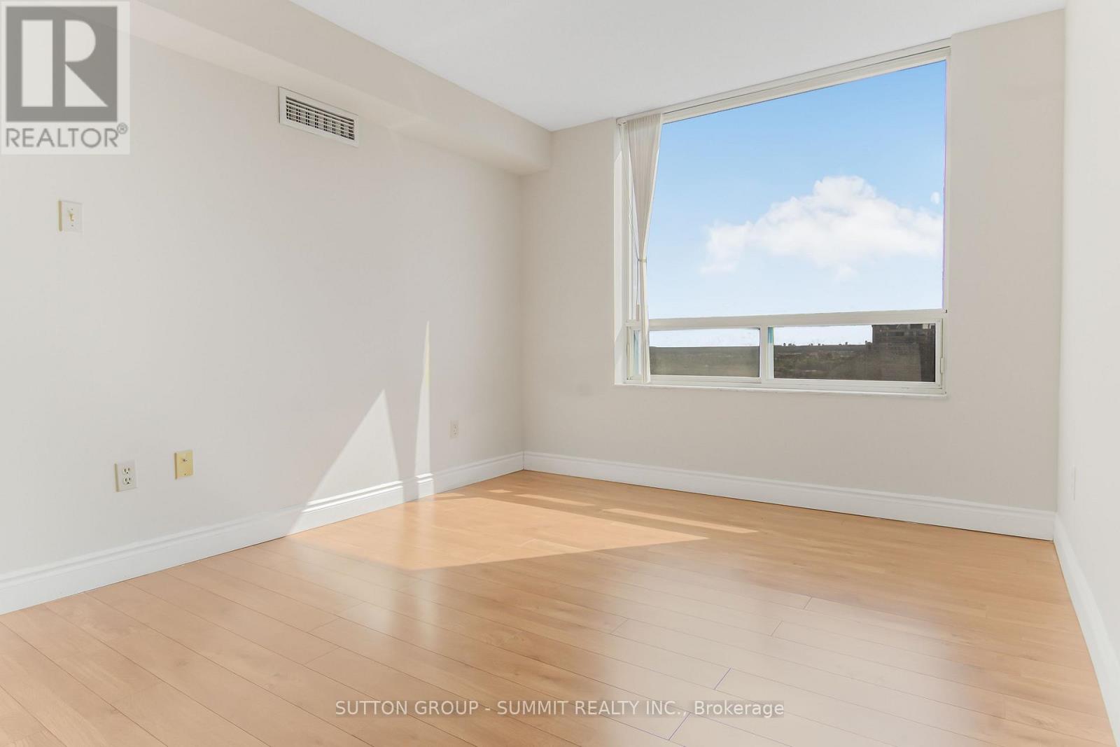 1606 - 285 Enfield Place, Mississauga, Ontario  L5B 3Y6 - Photo 16 - W13610626