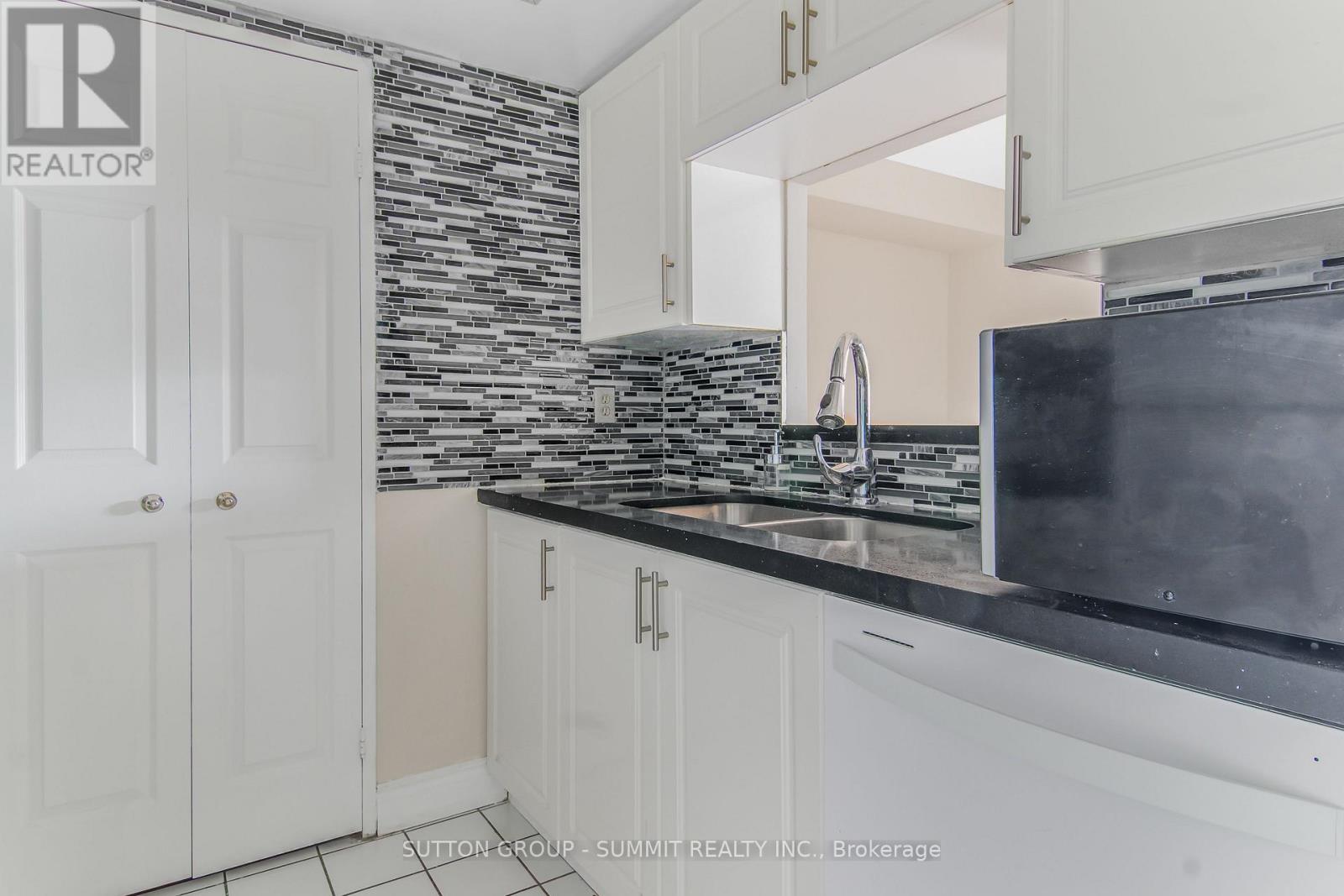 1606 - 285 Enfield Place, Mississauga, Ontario  L5B 3Y6 - Photo 23 - W13610626