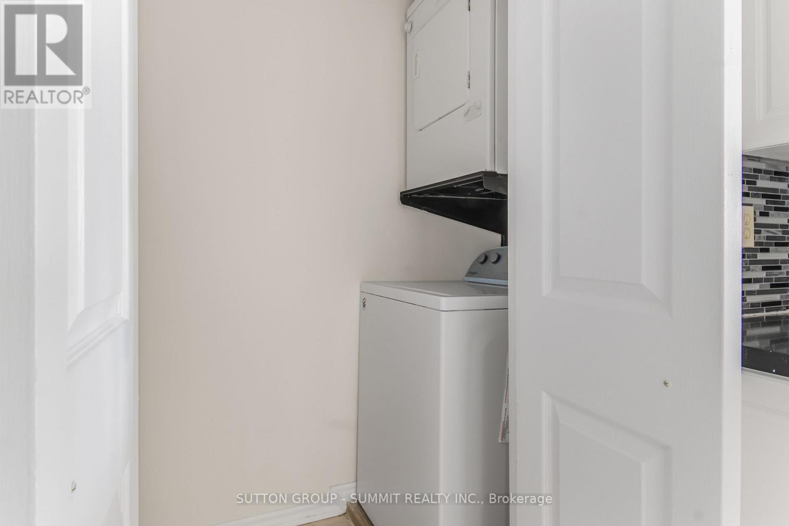 1606 - 285 Enfield Place, Mississauga, Ontario  L5B 3Y6 - Photo 28 - W13610626