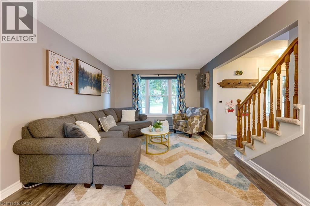 11 Nipigon Place, Kitchener, Ontario  N2B 3N5 - Photo 6 - 40849587