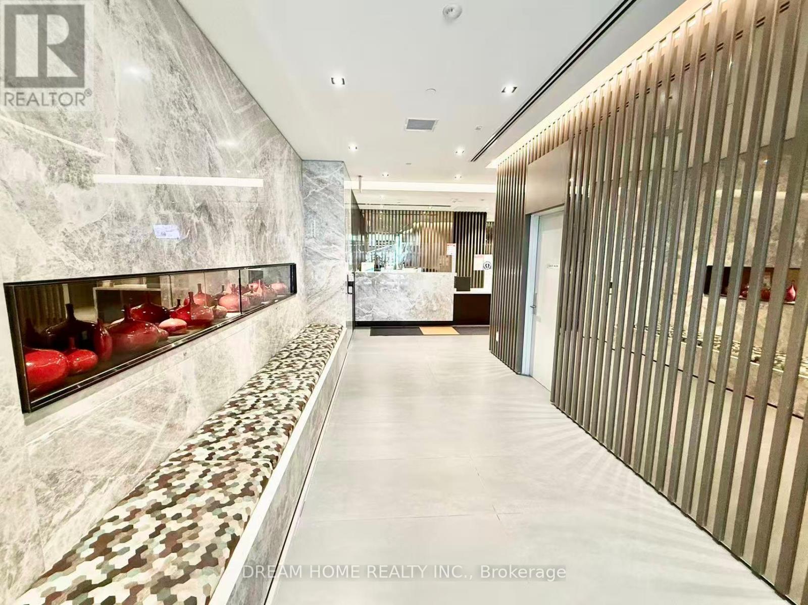 2108 - 215 Queen Street W, Toronto, Ontario  M5V 0P5 - Photo 2 - C13610704